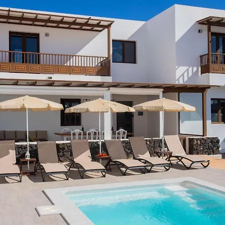וילה Palmera Villas